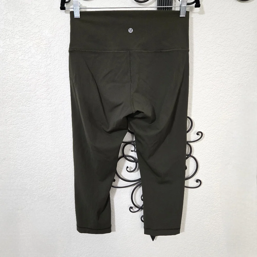 LULULEMON Wunder Under Luxtreme Crop Leggings | 10‎